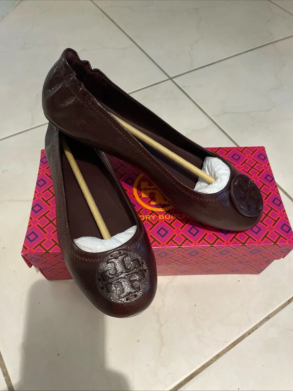 New in box Tory Burch size 7.5 plum Minnie Travel Ballet Fellini Shrunken Flat